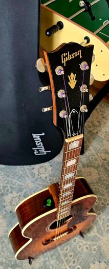 Gibson SJ-200 Studio Rosewood,  2022, with LRBaggs pickup