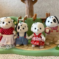 Vintage Sylvanian Families - Kennelworth Dalmation Family