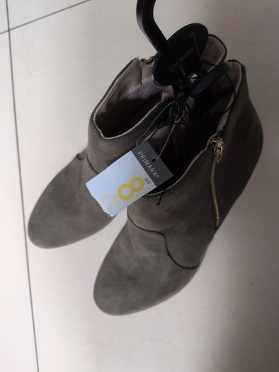Primark Faux Suede Khaki  Green Ankle Boots.   B N.W.T.