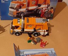 LEGO City 7991 Recycle Truck. Used and discontinued set 2007 in good condition.