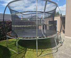 Trampoline
