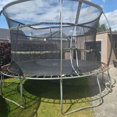 Trampoline