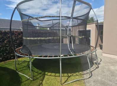 Trampoline