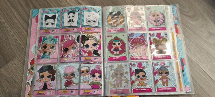 LOL Doll  Collectors Album  with trading cards