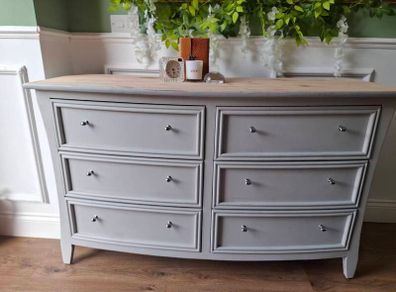 (QUICK SALE & DELIVERY IN DUBLIN) Mahagony rustic sideboard. 6 drawers. Beautiful solid structure, finished with durable silver handles.