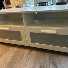 TV Bench