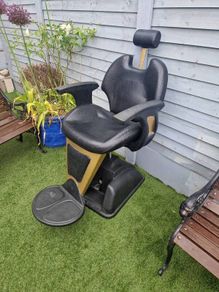 beautician chair