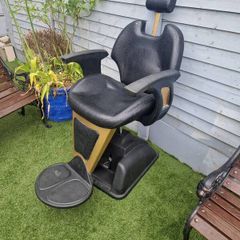 beautician chair