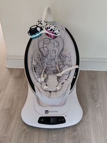 4moms Mamaroo baby swing