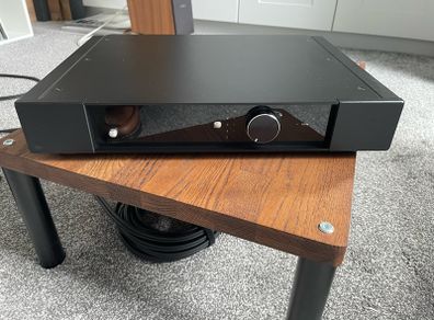 Rega Elex-R