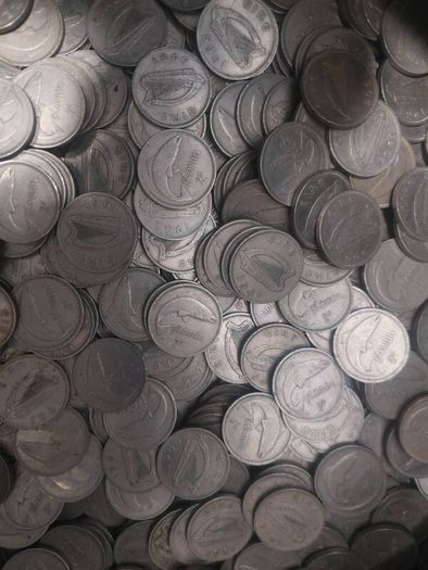 floirns 75% copper 25% nickle