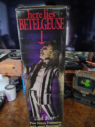 NECA Reel Toys Beetlejuice 18-inch action figure