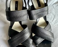 Bally vintage Y2K 00s leather black strappy high heel sandals EU37.5