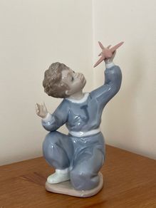 Nao By Lladro Figurine