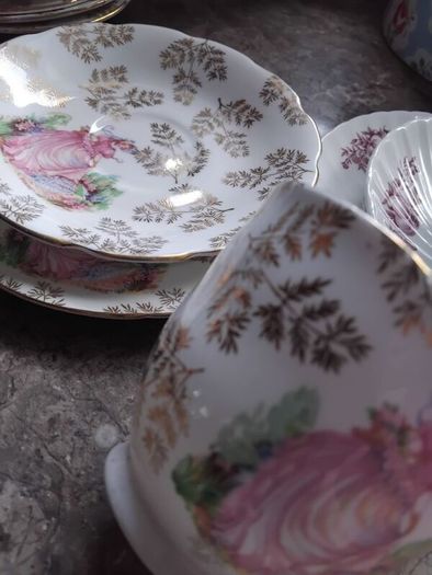 Vintage Royal Stuart Crimlin Lady Pinke