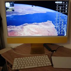 iMac 24-inch