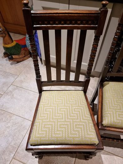 Stunning Oak Chairs x 4