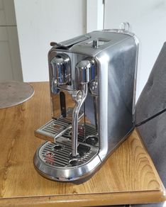 Sage Creatista Plus pod coffee machine nespresso