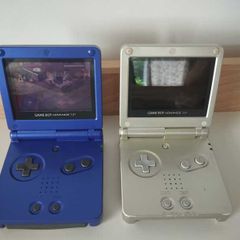 Nintendo Game Boy Advance SP