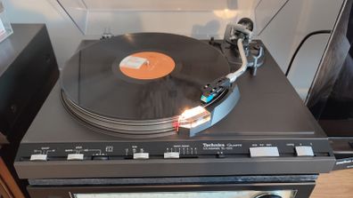 CLASSIC RARE Technics SL-5310 ,FullAuto, Turntable.Direct Drive. Full servic