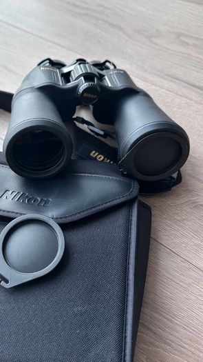 Binoculars Nikon Aculon A211 10x50