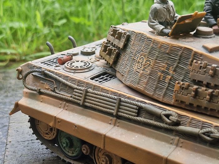 Unimax Forces of Valor 1:32 German King Tiger Tank