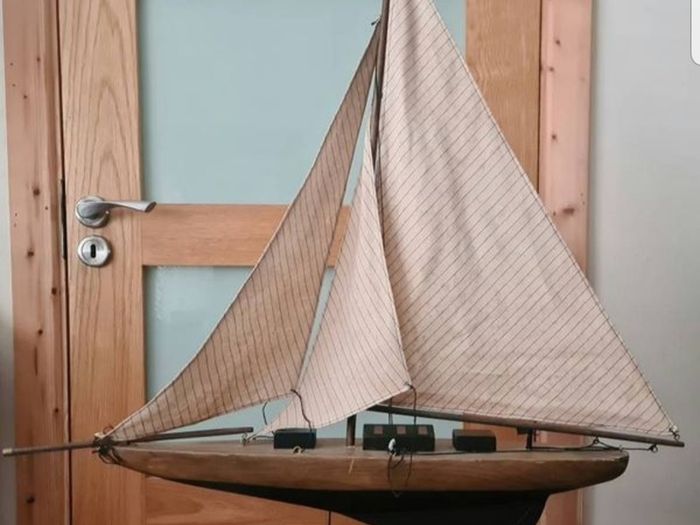 Model Sailboat