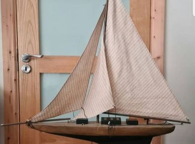 Model Sailboat