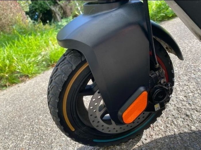 NIU KQi3 Pro Electric Scooter
