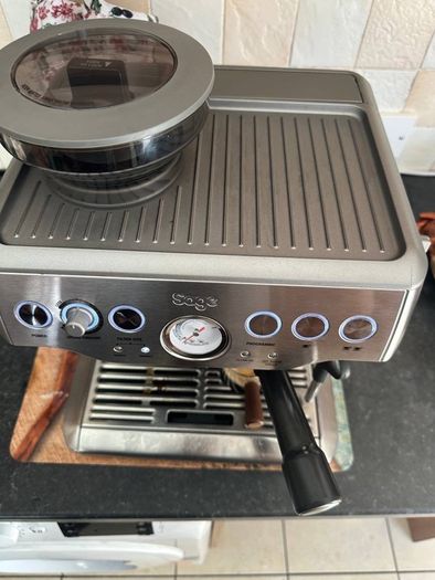 Sage Barista Express Espresso Machine