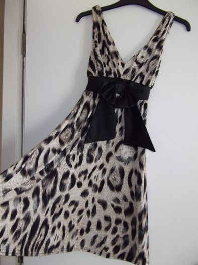 Lovely NEW dress