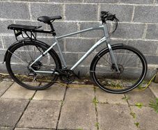 Ridgeback Vanteo hybrid bike