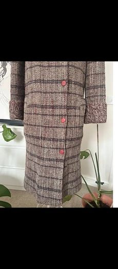 Authentic Valentino Miss V merino wool elegant mid length coat