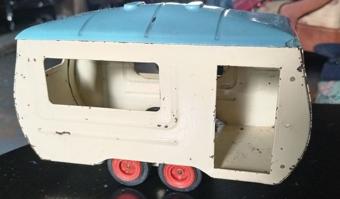 Triang Caravan