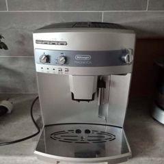 DeLonghi Magnifica coffee machine