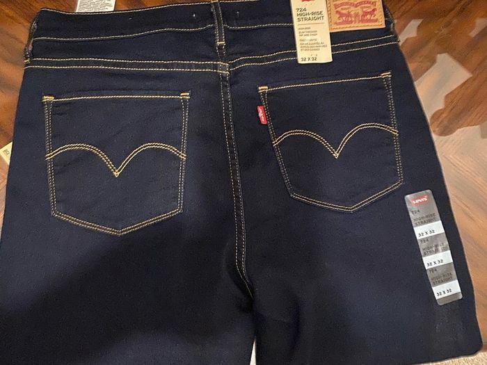 jeans Levi's new 32/32