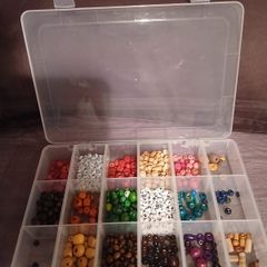 Box With Mix Beads