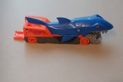 Hot Wheels Shark Chomp Transporter Playset &amp; Diecast Car