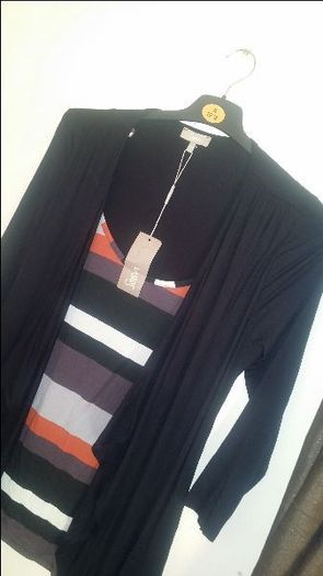 BNWT 2 in 1 cardigan/top by Soon size UK14 EU42 Postage included