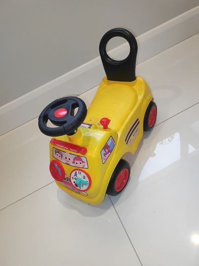 CoComelon Lights and Sounds Activity School Bus Ride-On