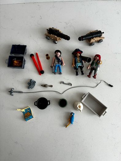 playmobil pirate ship with accessories