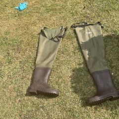 Waders size 8/42 like new