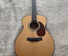 Sigma 000M-1 Acoustic Guitar- Excellent Condition