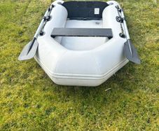 Dingy with engine