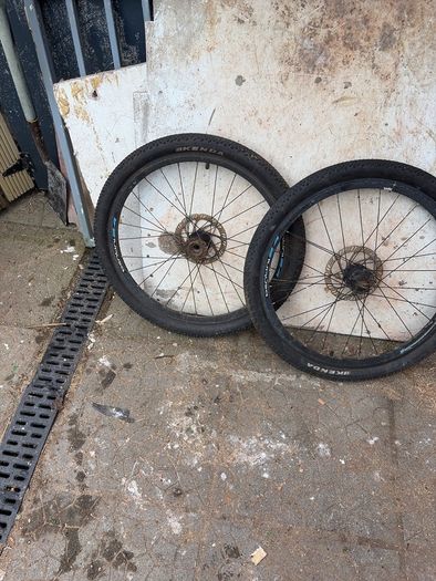 wheels free