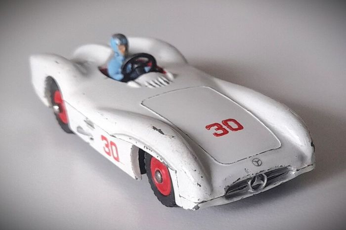 Diecast Vintage Dinky Toys Mercedes-Benz Racing Car - Fair to Good Original Condition/No Box