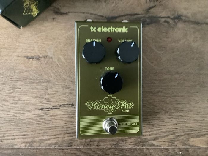 TC Electronic Honey Pot Fuzz box