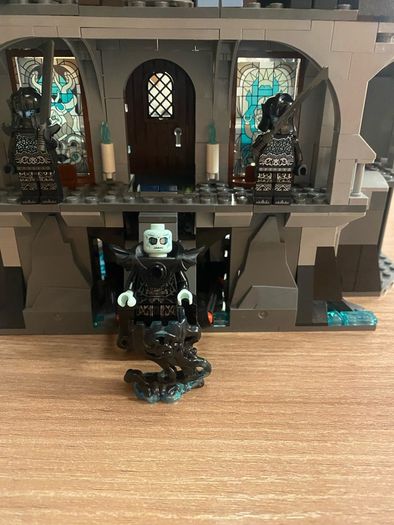 Lego 70437