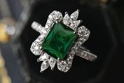 Vintage Style Emerald Stone Silver Ring