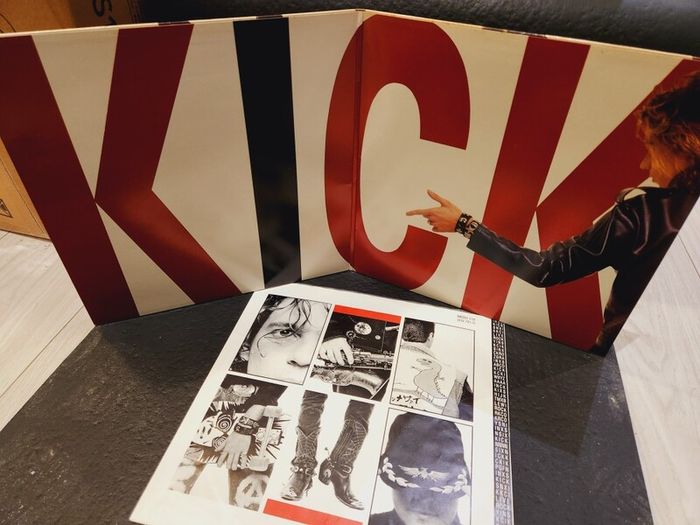 INXS Kick vinyl Record gatefold With Lyric sheet 'Excellent'